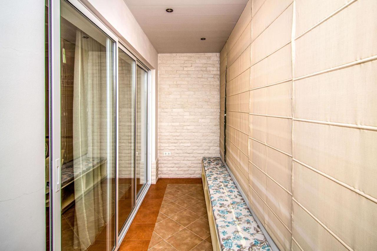 Central Shabby Chic Flat Close To Paid Parking Appartamento Varna Esterno foto