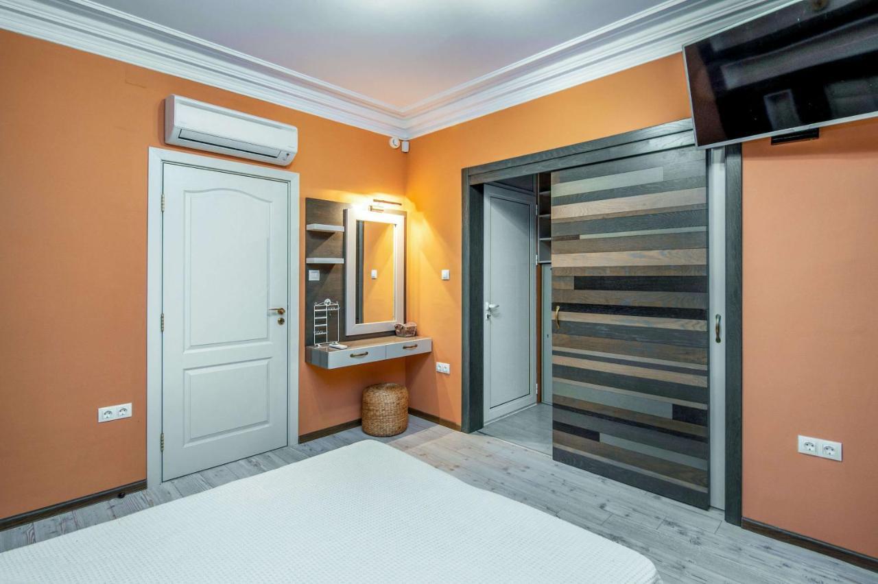 Central Shabby Chic Flat Close To Paid Parking Appartamento Varna Esterno foto