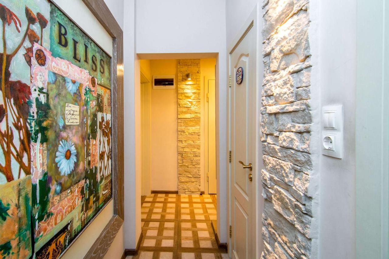 Central Shabby Chic Flat Close To Paid Parking Appartamento Varna Esterno foto